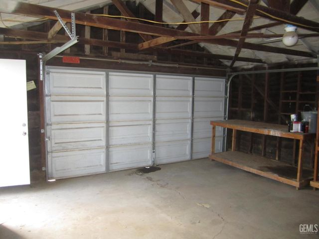 2612 S Chester Avenue, Bakersfield, CA 93304