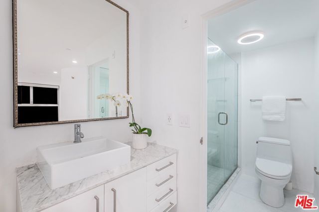 7062 Hawthorn Avenue A2, Los Angeles, CA 90028