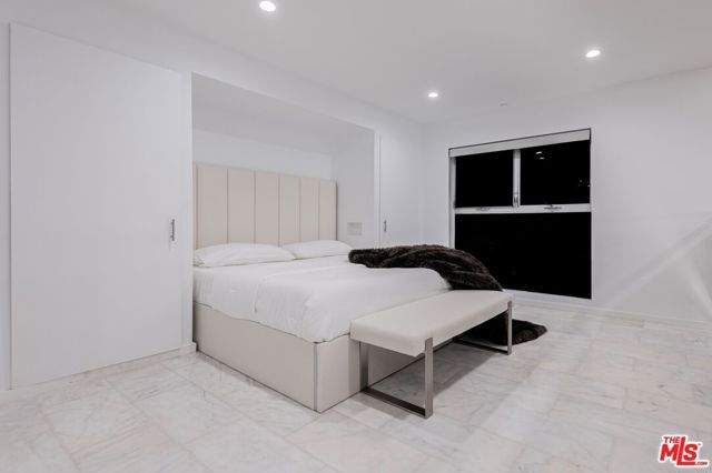 7062 Hawthorn Avenue A2, Los Angeles, CA 90028