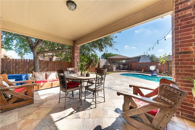 7032 Carmer Circ, Corpus Christi, TX 78413