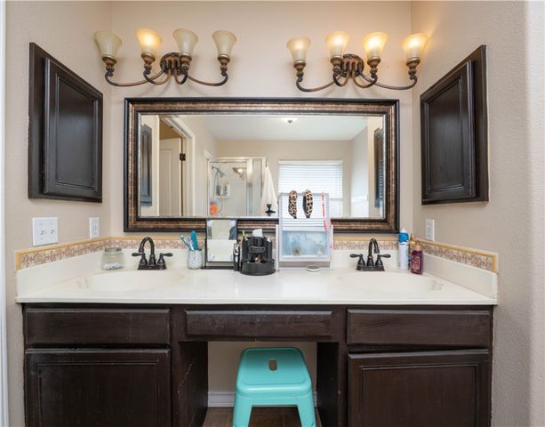 7032 Carmer Circ, Corpus Christi, TX 78413