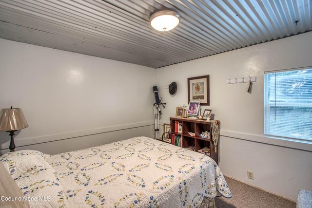 1464 Hulett Hill Dr, Sandpoint, ID 83864