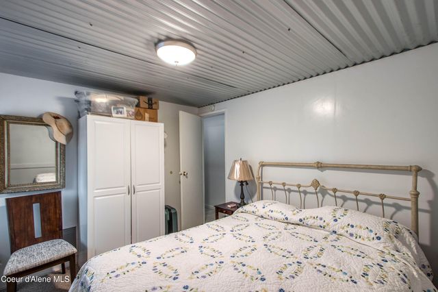 1464 Hulett Hill Dr, Sandpoint, ID 83864