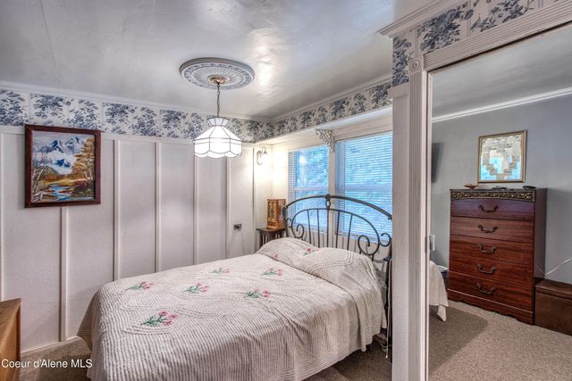 1464 Hulett Hill Dr, Sandpoint, ID 83864