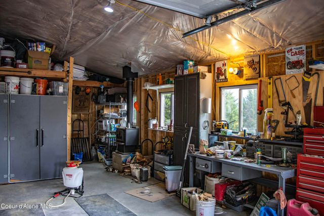 1464 Hulett Hill Dr, Sandpoint, ID 83864