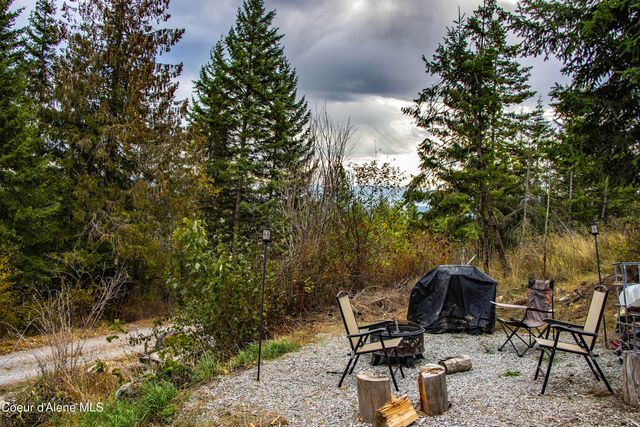 1464 Hulett Hill Dr, Sandpoint, ID 83864