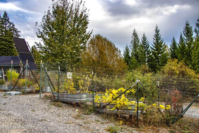 1464 Hulett Hill Dr, Sandpoint, ID 83864