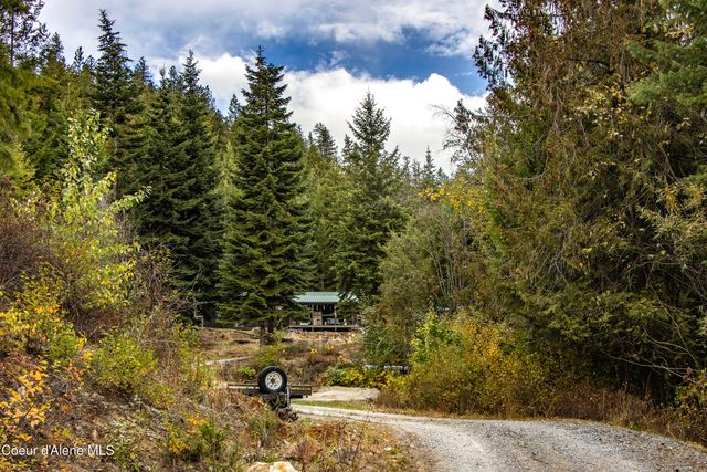 1464 Hulett Hill Dr, Sandpoint, ID 83864