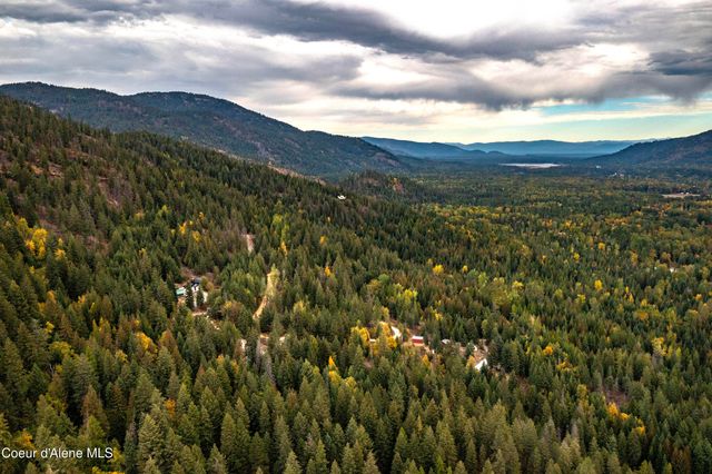 1464 Hulett Hill Dr, Sandpoint, ID 83864