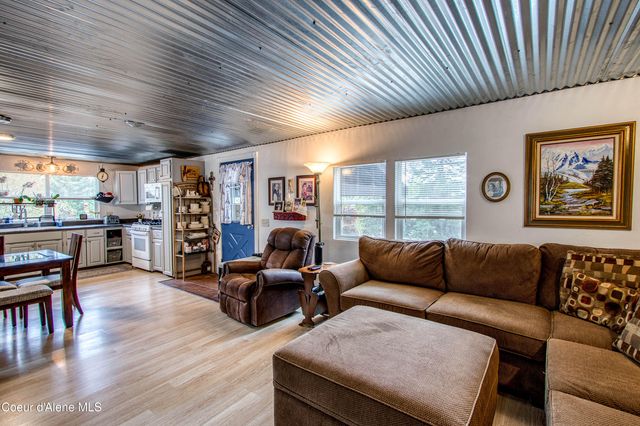 1464 Hulett Hill Dr, Sandpoint, ID 83864