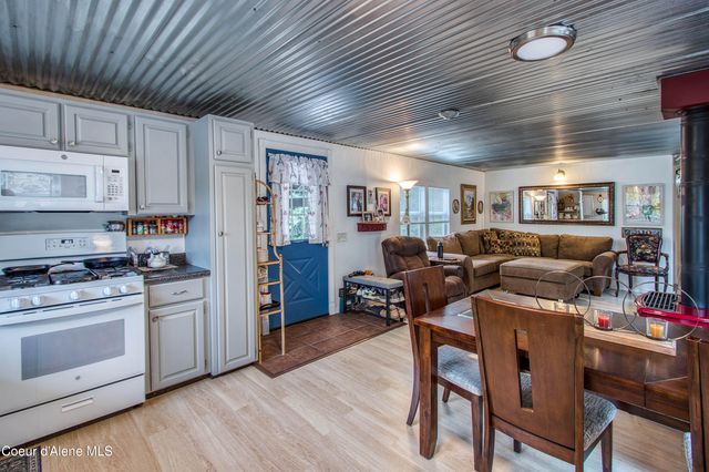 1464 Hulett Hill Dr, Sandpoint, ID 83864