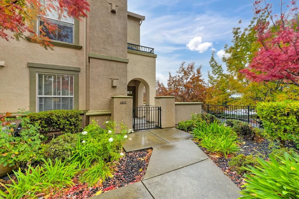 1517 Vessona Cir, Folsom, CA 95630