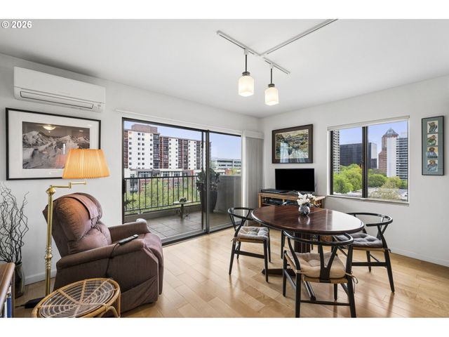 2211 Sw 1ST Ave 802, Portland, OR 97201