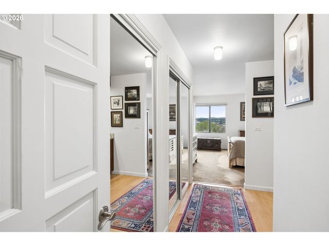 2211 Sw 1ST Ave 802, Portland, OR 97201