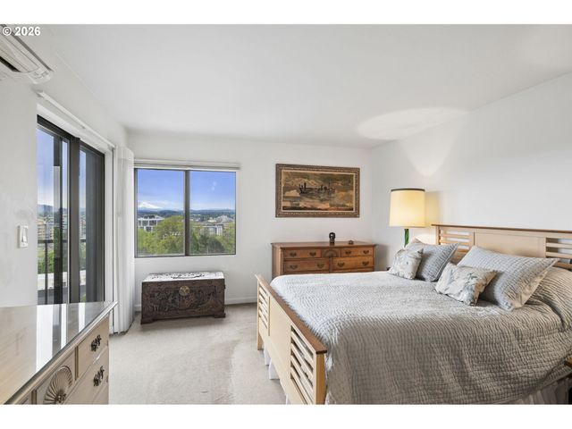 2211 Sw 1ST Ave 802, Portland, OR 97201