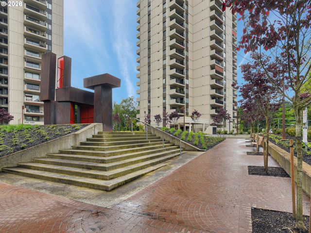 2211 Sw 1ST Ave 802, Portland, OR 97201