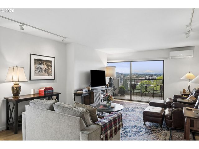 2211 Sw 1ST Ave 802, Portland, OR 97201