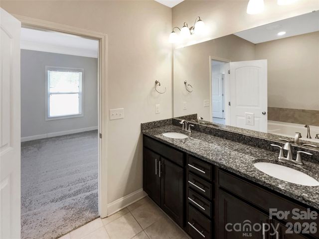 9428 Carneros Creek Road, Charlotte, NC 28214