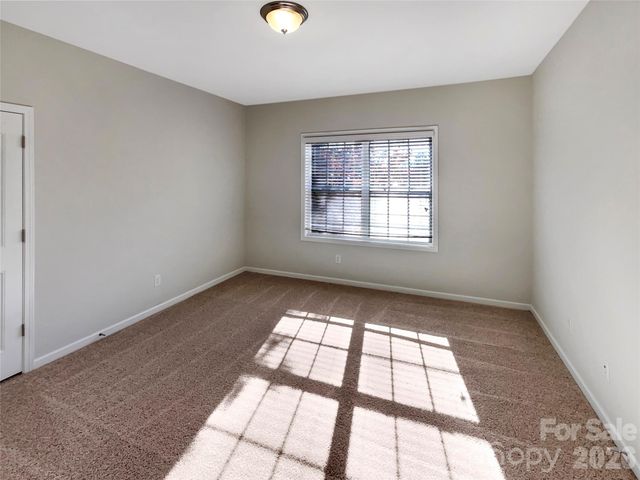 9428 Carneros Creek Road, Charlotte, NC 28214