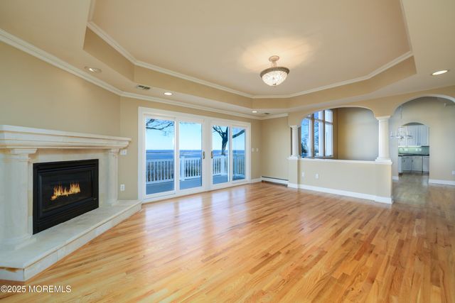 4 Hillside Road, Atlantic Highlands, NJ 07716