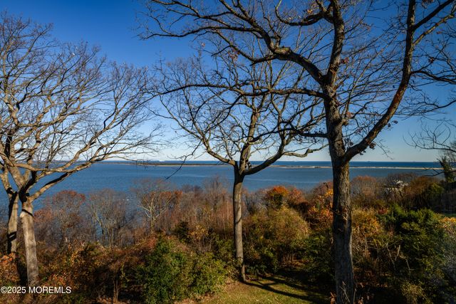 4 Hillside Road, Atlantic Highlands, NJ 07716