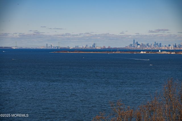 4 Hillside Road, Atlantic Highlands, NJ 07716