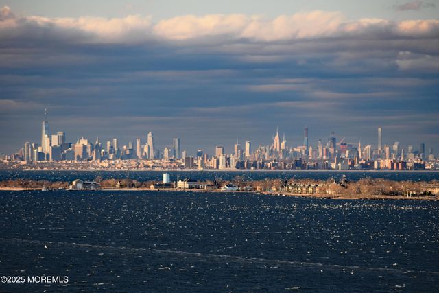 4 Hillside Road, Atlantic Highlands, NJ 07716