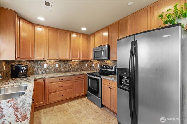 1375 Foreman Road, Dupont, WA 98327