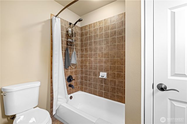 1375 Foreman Road, Dupont, WA 98327