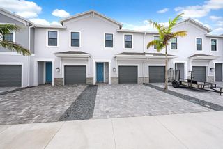 272 SW Sally Way, Stuart, FL 34997