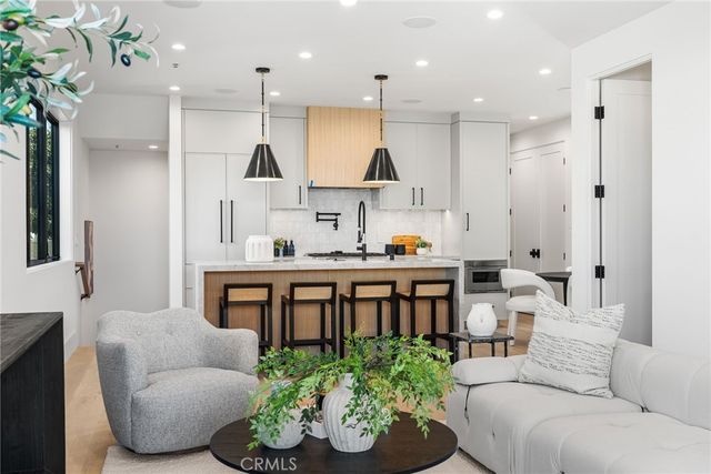 305 .5 Fernleaf, Corona Del Mar, CA 92625