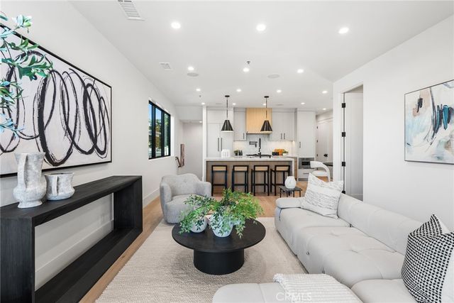 305 .5 Fernleaf, Corona Del Mar, CA 92625