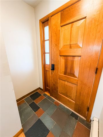 133 Grove Ave Extension, Auburn, NY 13021