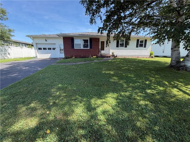 133 Grove Ave Extension, Auburn, NY 13021