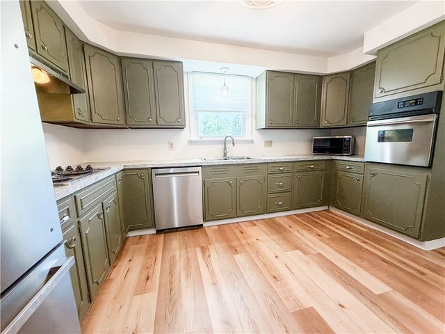 133 Grove Ave Extension, Auburn, NY 13021