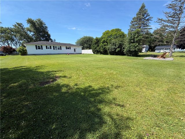 133 Grove Ave Extension, Auburn, NY 13021