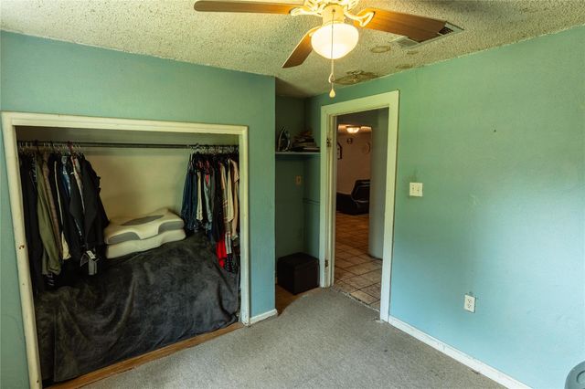 417 Hardy Street, Clute, TX 77531