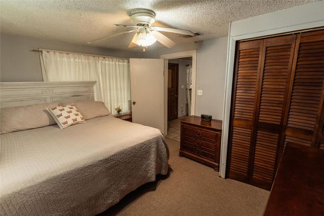 417 Hardy Street, Clute, TX 77531