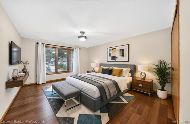 7500 Watford Drive, West Bloomfield Charter Township, MI 48322