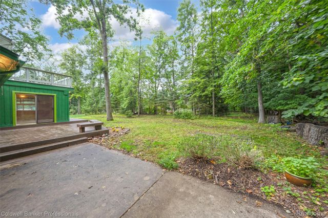 7500 Watford Drive, West Bloomfield Charter Township, MI 48322
