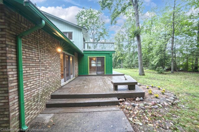 7500 Watford Drive, West Bloomfield Charter Township, MI 48322