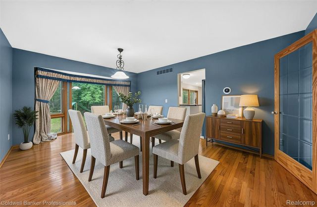 7500 Watford Drive, West Bloomfield Charter Township, MI 48322