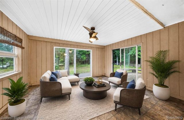 7500 Watford Drive, West Bloomfield Charter Township, MI 48322