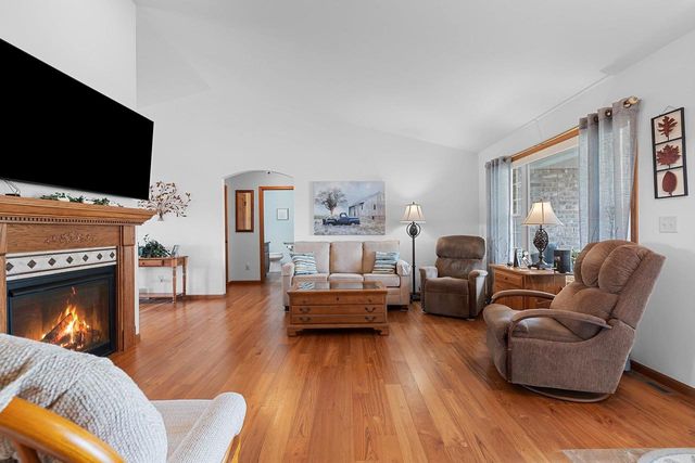 1031 MISTY MEADOW CIRCLE, De Pere, WI 54115