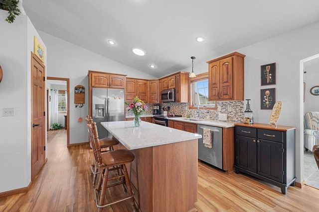 1031 MISTY MEADOW CIRCLE, De Pere, WI 54115