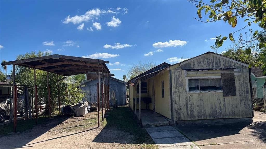 705 S 5th Street, Hidalgo, TX 78557