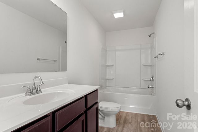 4511 Eaves Lane, Charlotte, NC 28215