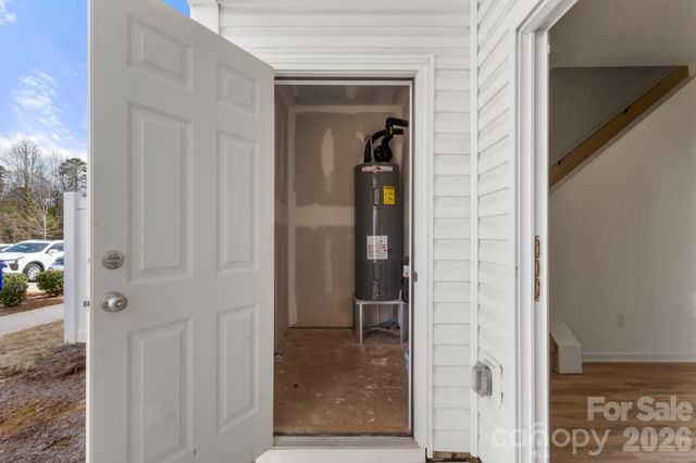 4511 Eaves Lane, Charlotte, NC 28215