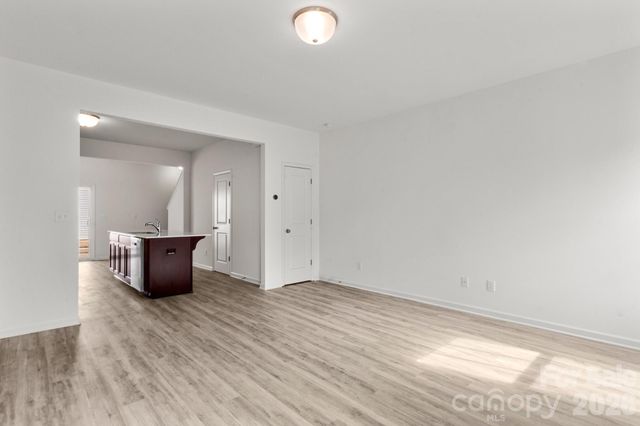 4511 Eaves Lane, Charlotte, NC 28215