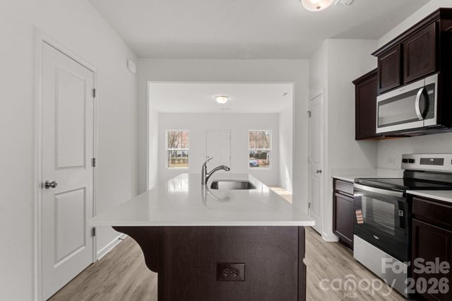 4511 Eaves Lane, Charlotte, NC 28215